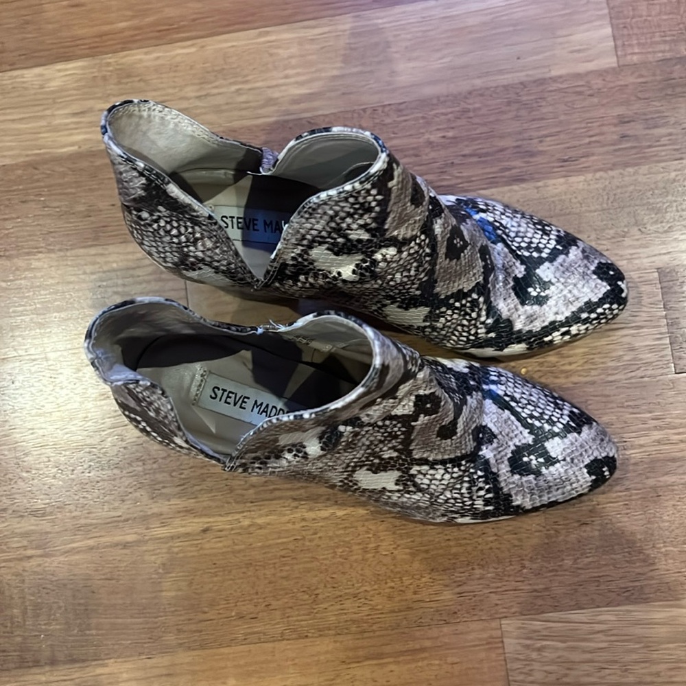 Snake Booties - Picture 3 of 3